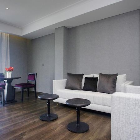 Goodrich Suites, Jakarta Jacarta Exterior foto